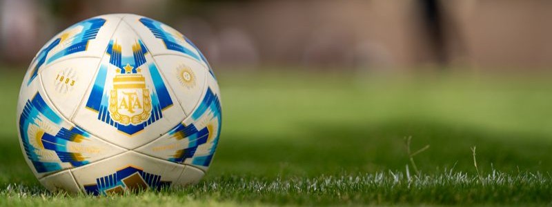 Agents sportifs : la CJUE remet en cause des règles du règlement FIFA au regard du droit de la concurrence et de la libre prestation de services.